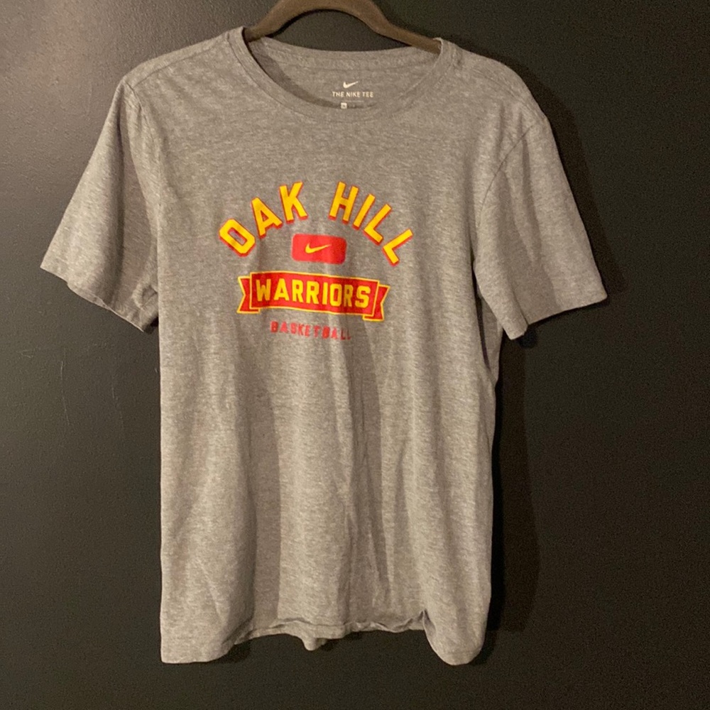 Small OakHill Academy basketball Tshirt